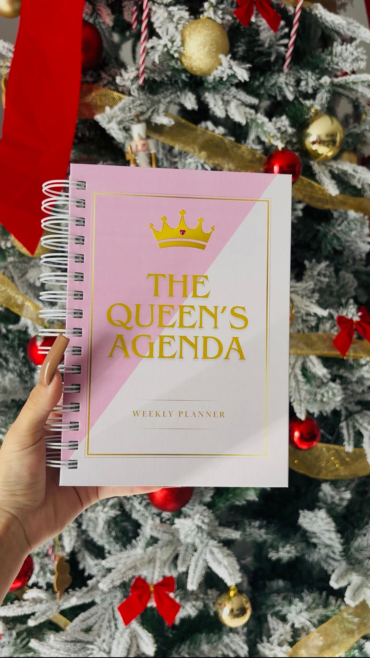 Queen Planner Weekly Planner – The Queen’s Agenda Luxury Planner – The Queen's Agenda